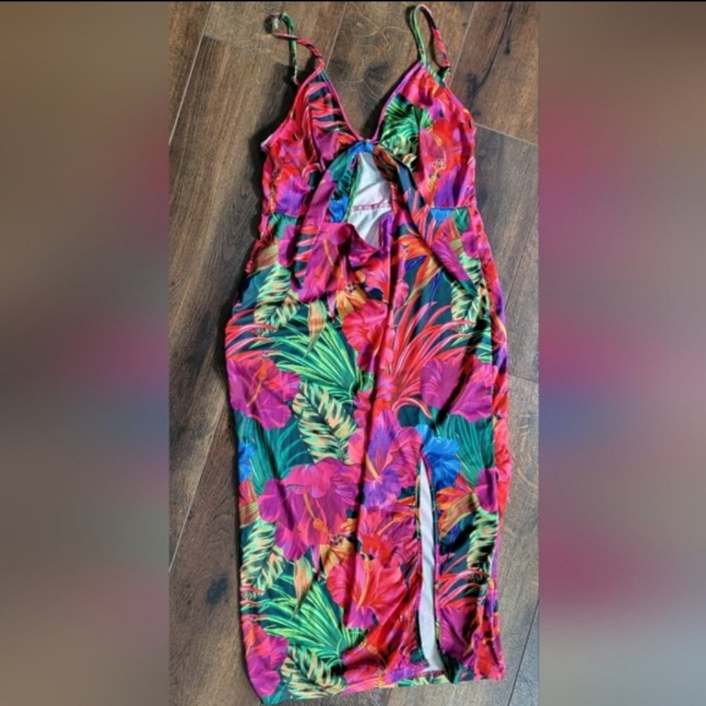 Shein Dress - Picture 4 of 6